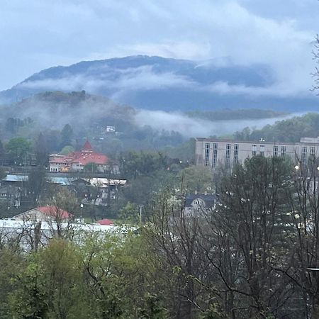 Oak Hill On Love Lane Bed And Breakfast Inn Waynesville Εξωτερικό φωτογραφία