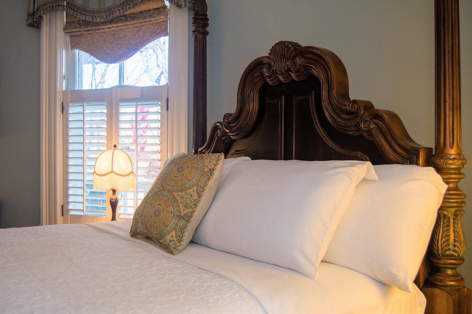 Oak Hill On Love Lane Bed And Breakfast Inn Waynesville Εξωτερικό φωτογραφία