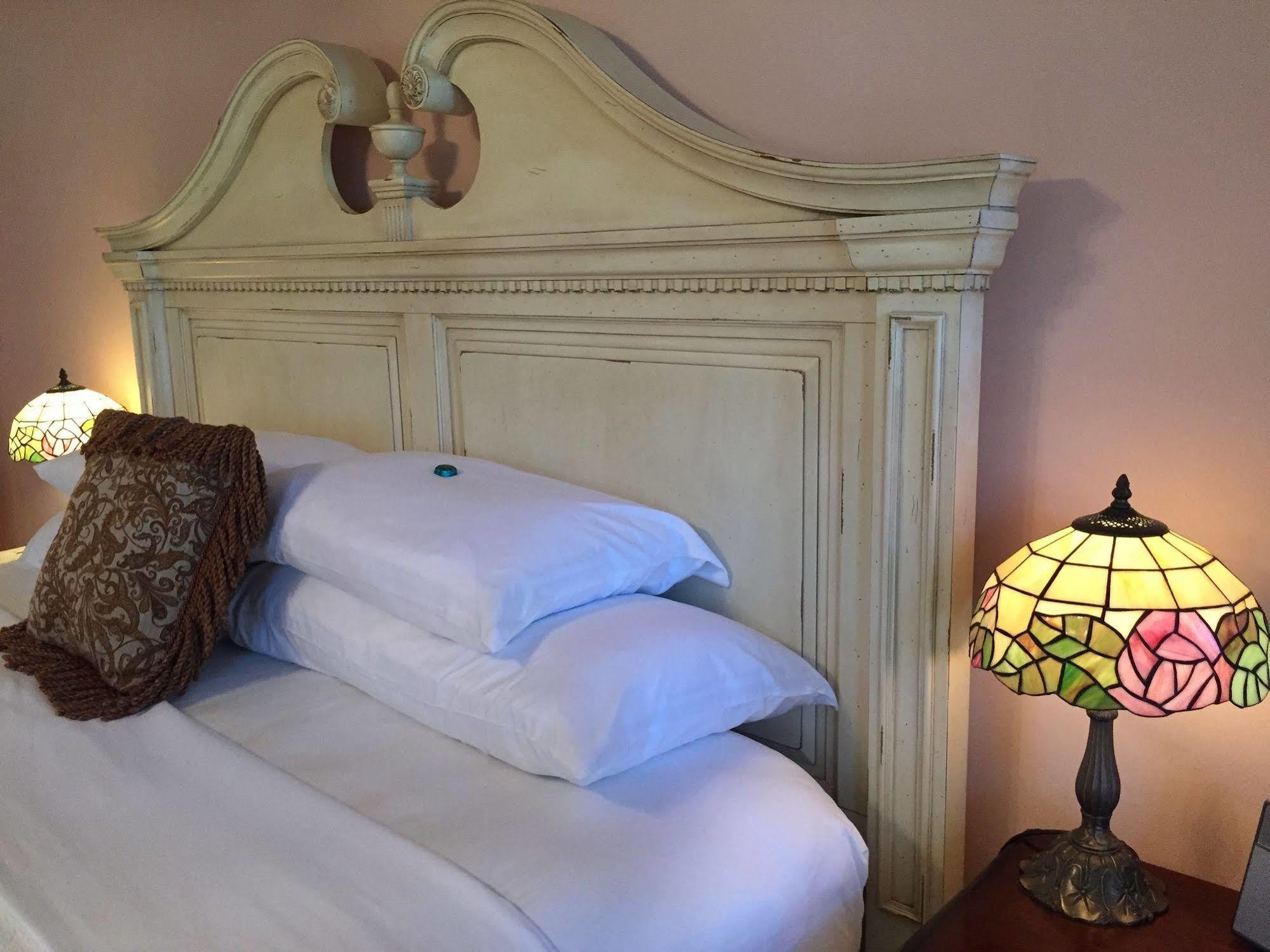 Oak Hill On Love Lane Bed And Breakfast Inn Waynesville Εξωτερικό φωτογραφία